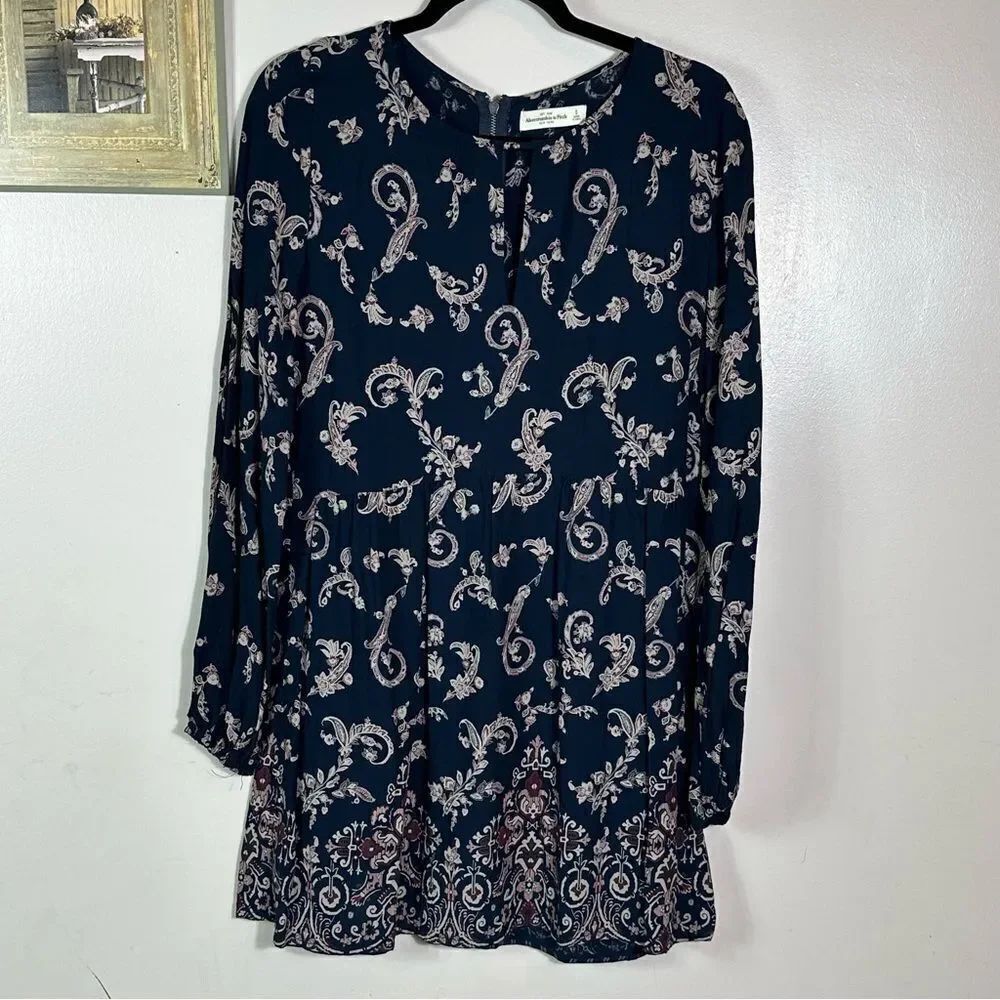 Abercrombie & Fitch Blue Floral Top